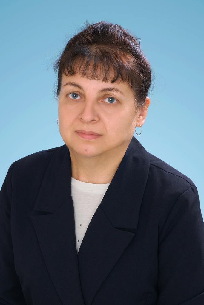 Сухина Елена Ивановна.
